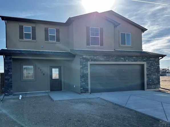 1718 Kingfisher Ln, Pueblo, CO 81008