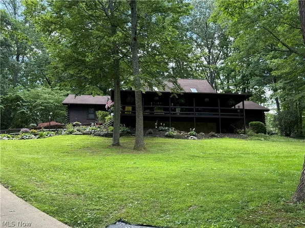 2653 Constance Dr, Millersburg, OH 44654