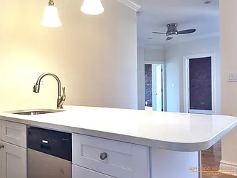 Rented by aptsandlofts.com