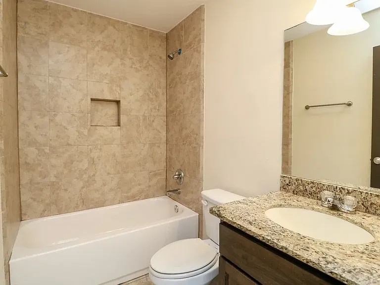 La Joya Apartments Interior Bathroom