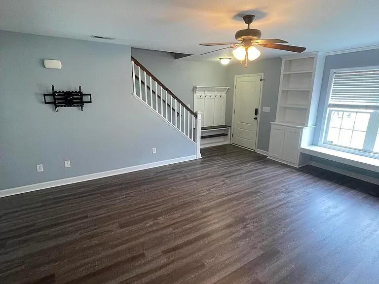 146 Broadleaf Dr — Photo 9