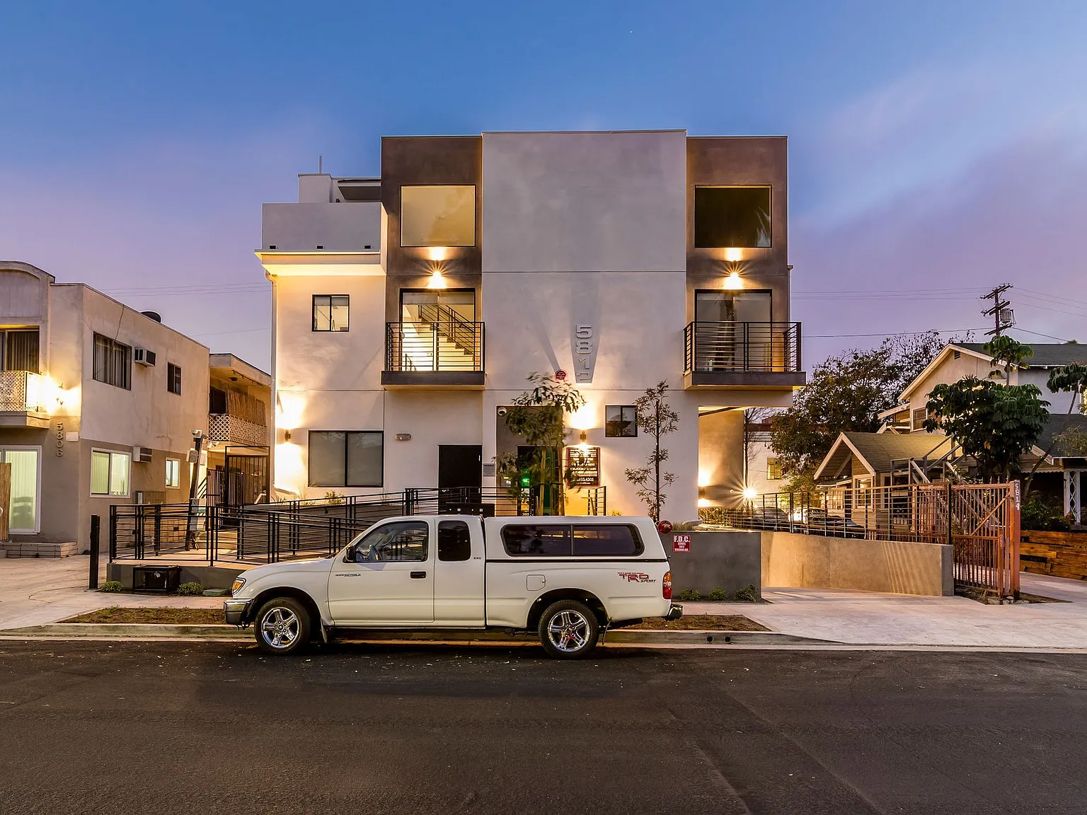 1 bed, 1.5 bath, 800 sqft, $2,600 — Photo 2