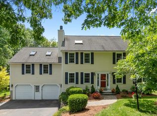 65 Village View Rd, Westford, MA 01886