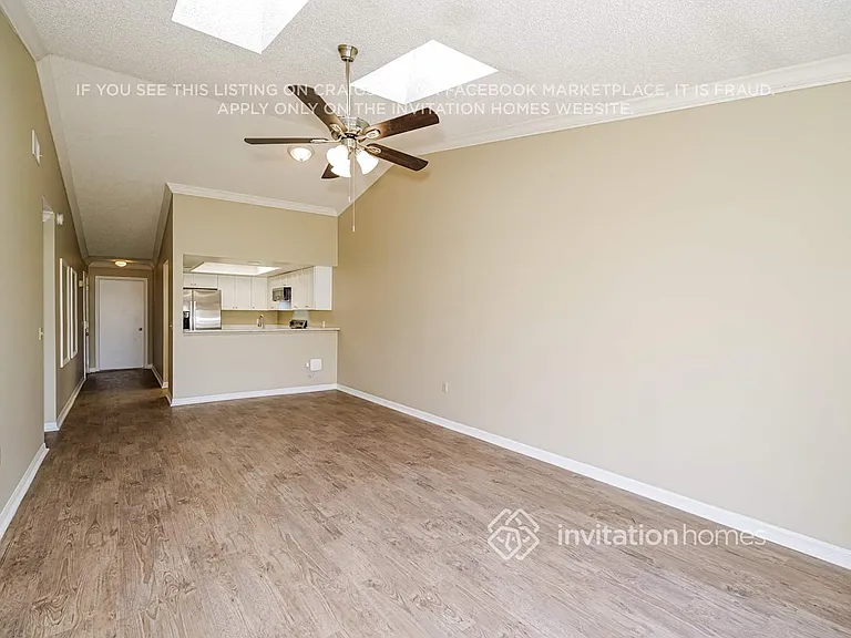 4117 Bayberry Dr — Photo 6