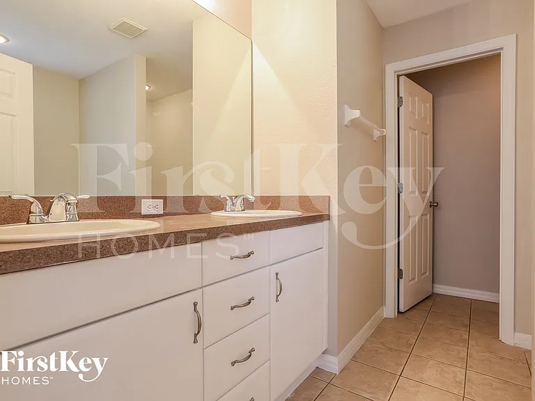 4502 Enid Ln — Photo 10