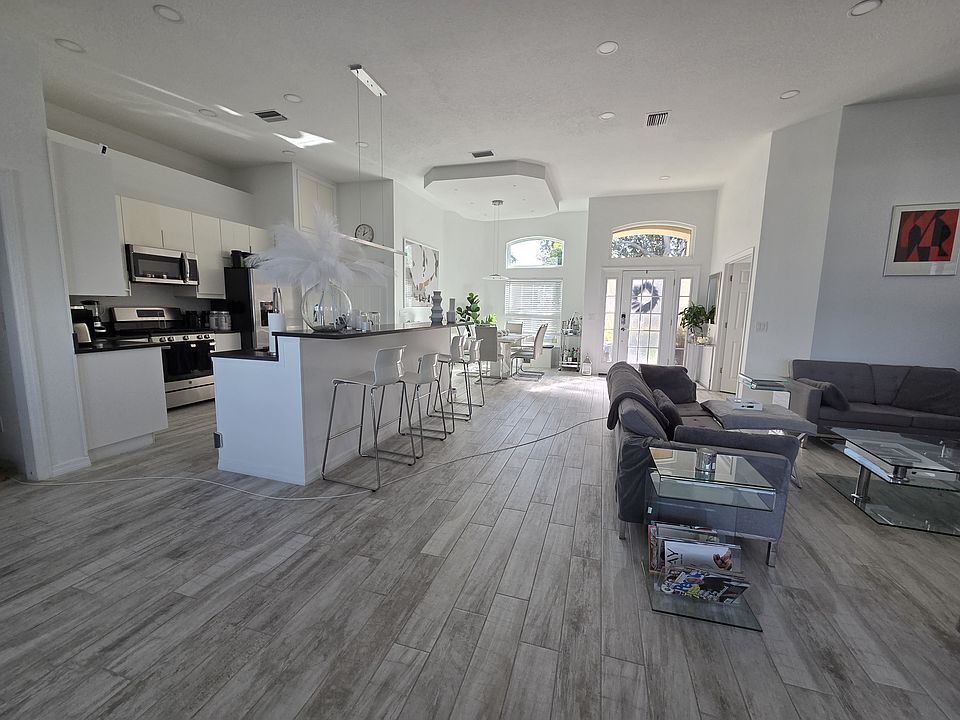 1st image of 7131 Colonial Lake Dr