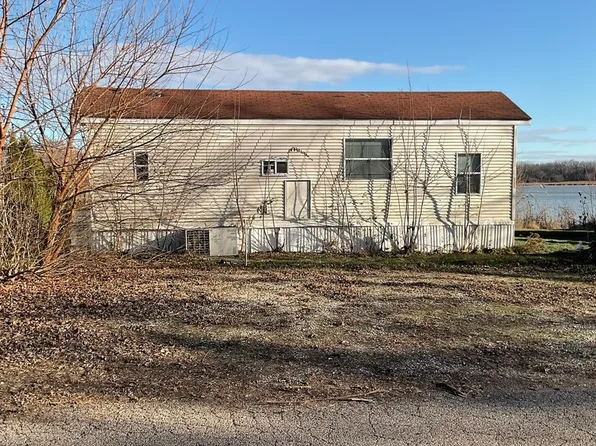 253 Misty Rdg, Lakemoor, IL 60051