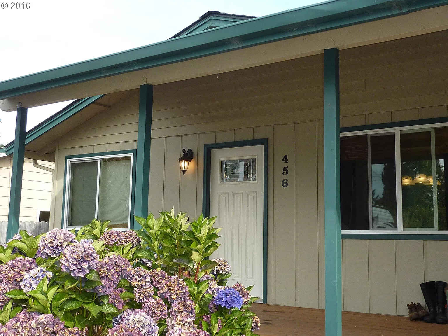 456 Mendy St photo 1