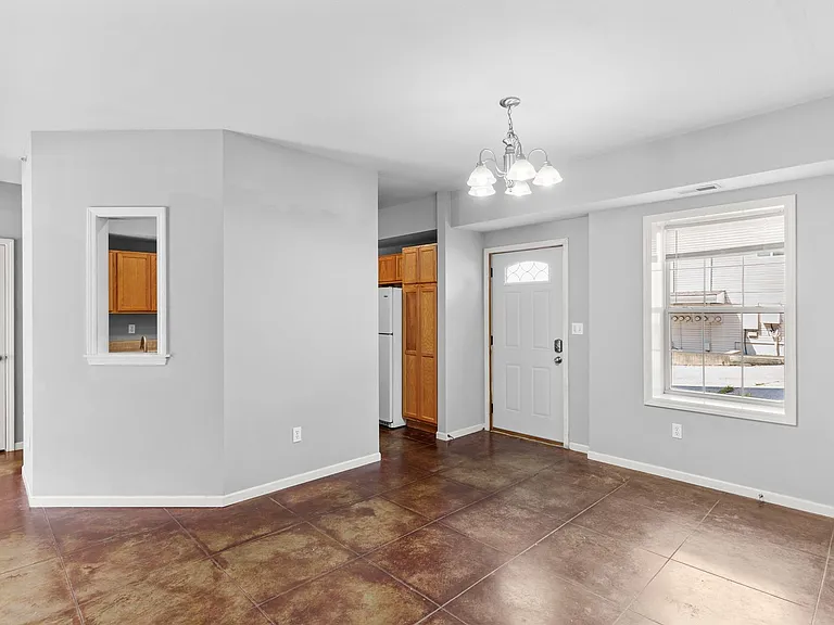 1616 Anthony St #101 — Photo 5