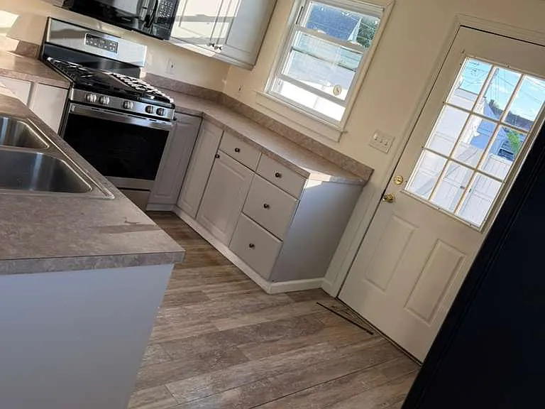 206 Howertown Rd — Photo 3