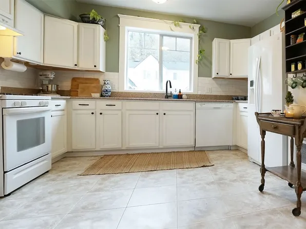 31900 104th Avenue SE #I204, Auburn, WA 98092