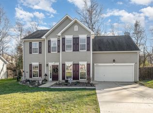 16110 Greybriar Forest Ln, Charlotte, NC 28278
