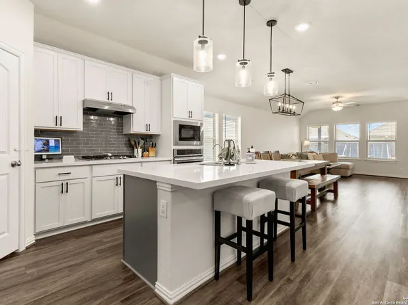 1325 Cool River, New Braunfels, TX 78132