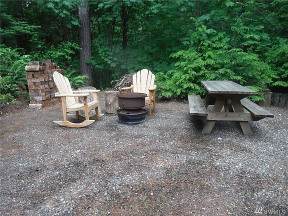 3rd image of 660 N Dow Creek Dr