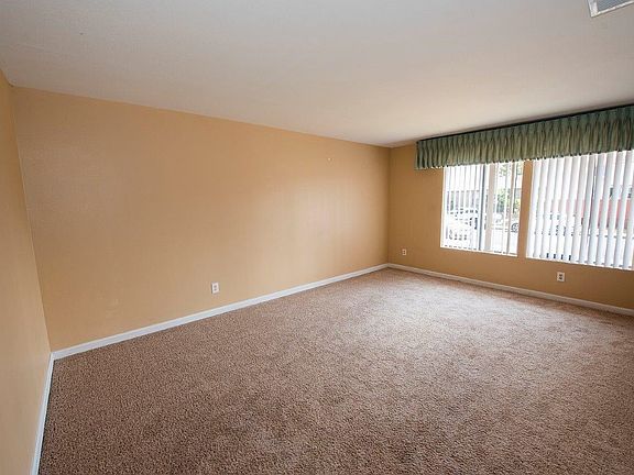4th image of 7650 Deep Dell Ct