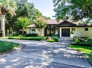 405 Hidden Oaks Ln, Corsicana, TX 75109
