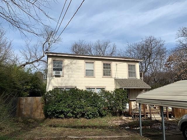 1st image of 211 E Sherman Dr