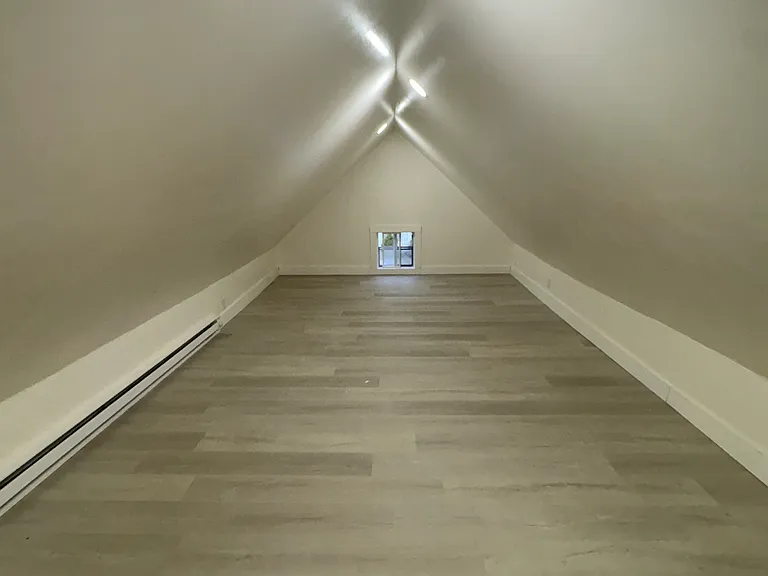 930 S Franklin St #2 — Photo 5