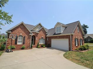 3400 Old Barn Rd, Greensboro, NC 27410