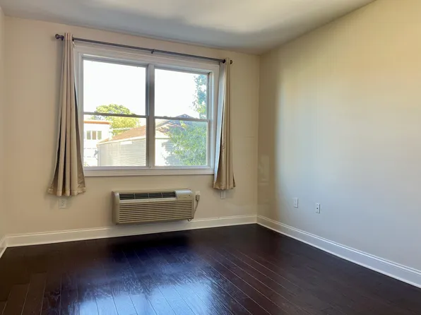 140 36th Street image 13 of 22