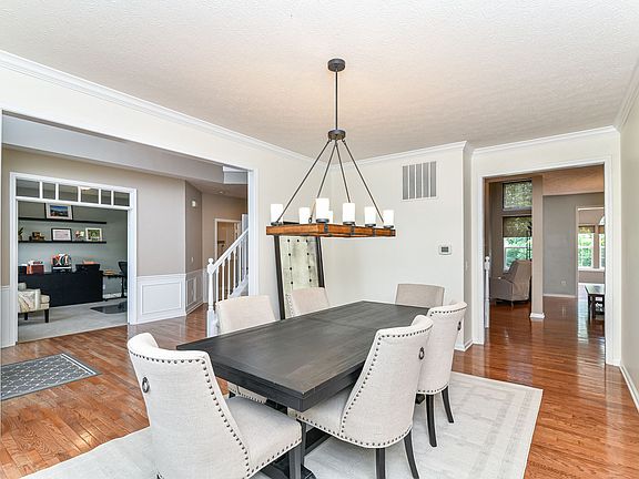4th image of 13500 Salamone Way