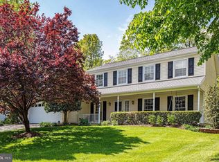 1125 Artic Quill Rd, Herndon, VA 20170