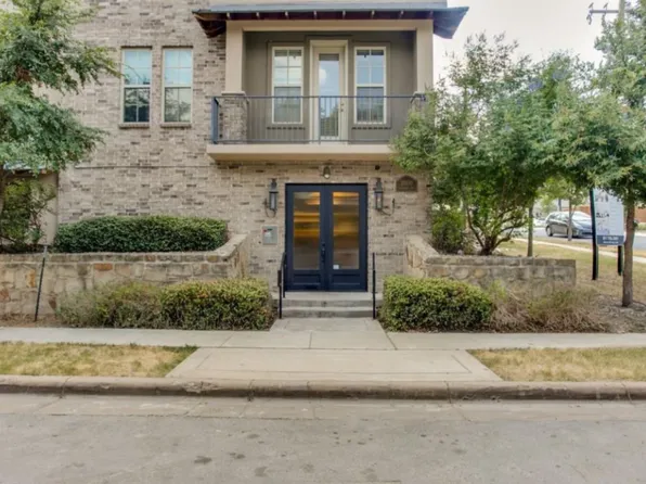 2800 Sandage Ave #107, Fort Worth, TX 76109