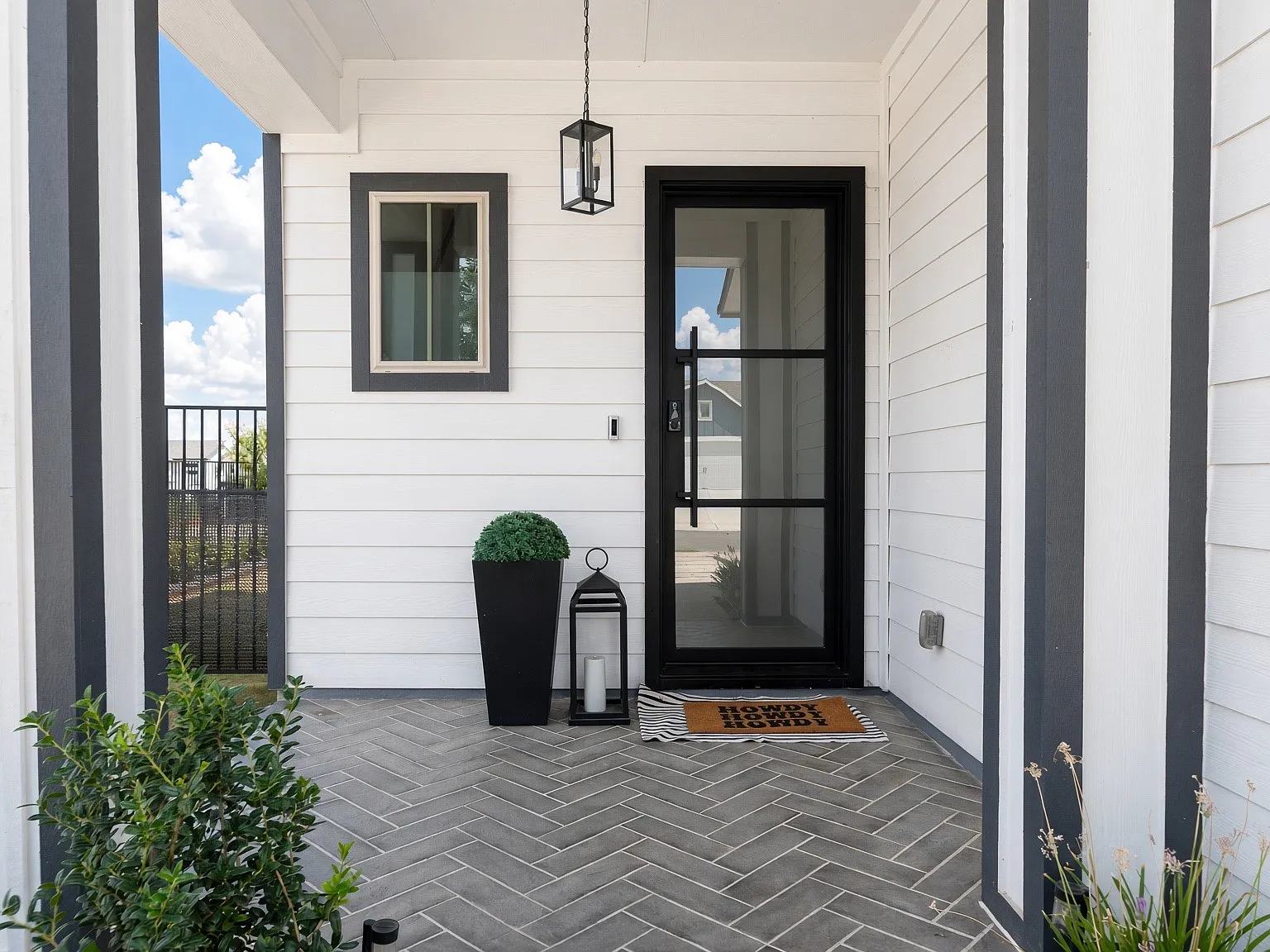 3 bed, 2.5 bath, 2000 sqft, $3,400 — Photo 4