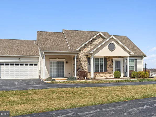 90 Dolomite Drive ##16a, York, PA 17408