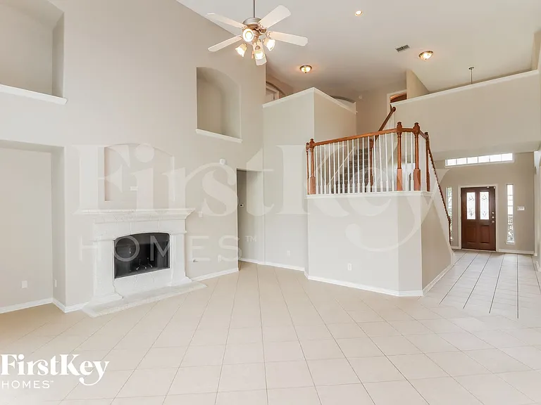 13206 Indigo Creek Ln — Photo 4