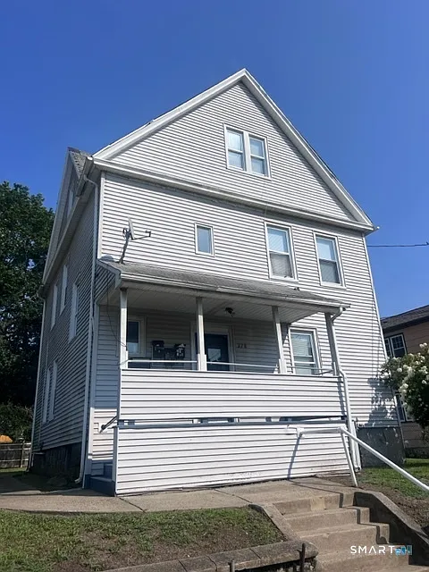 278 Thompson St #3