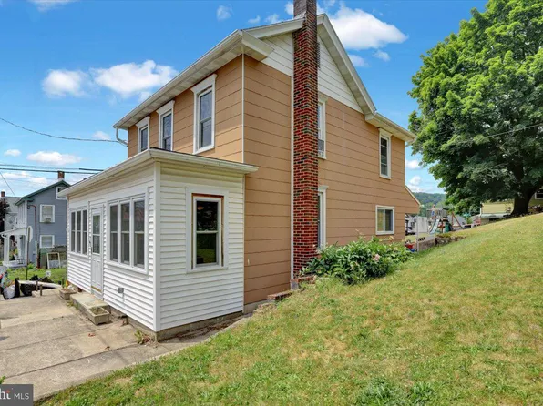 101 Royer St, New Ringgold, PA 17960