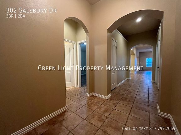 3rd image of 302 Salsbury Dr