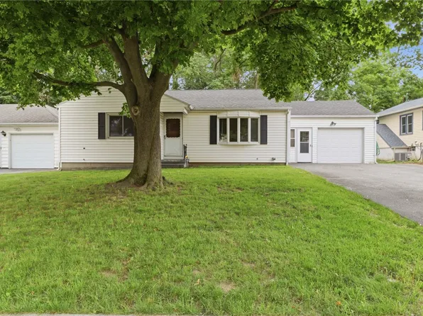 314 Roosevelt Rd, East Rochester, NY 14445