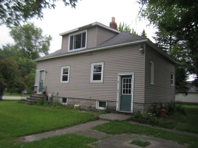 2nd image of 1443 W Midland Rd