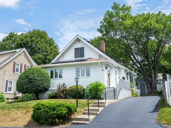 61 Acushnet Ave, Worcester, MA 01606