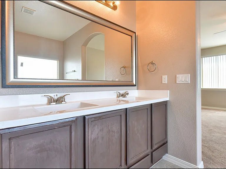 6560 Westfield Dr — Photo 24