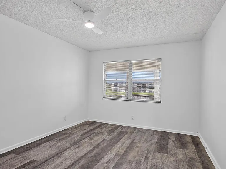 3045 Cornwall Dr #C — Photo 13