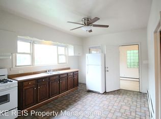 2405 S 5th St #C, Milwaukee, WI 53207