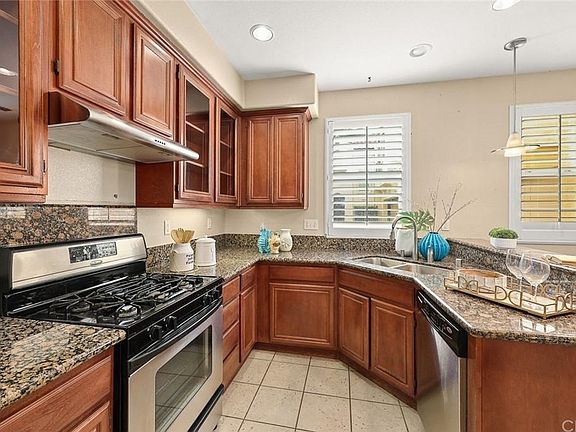 4th image of 922 Mira Lago Way