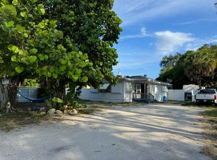 1130 46th St, Mangonia Park, FL 33407
