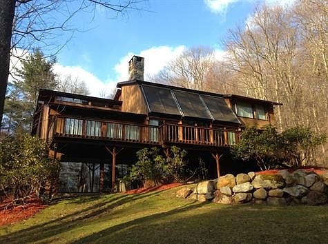 Exterior rear (from below)