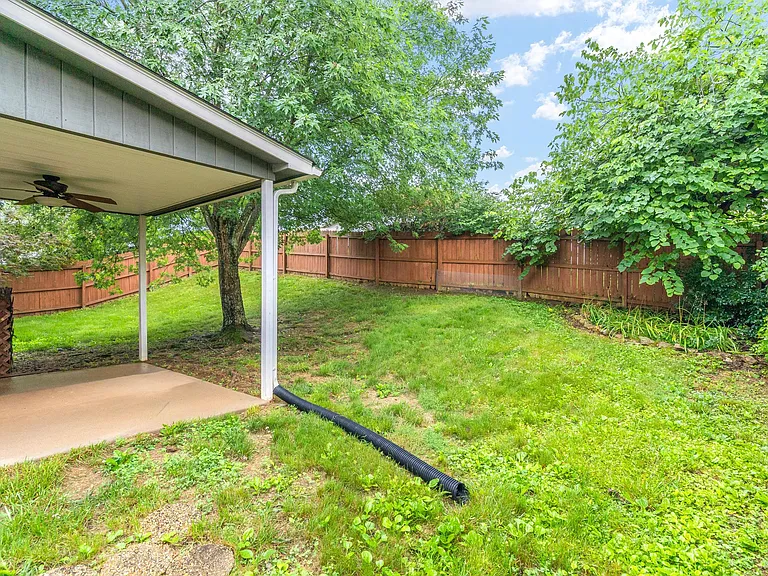 2376 Wadsworth Dr — Photo 28
