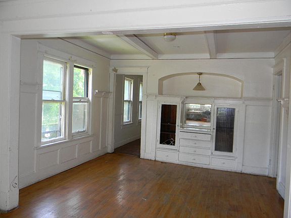 2nd image of 3349 N Palmer St