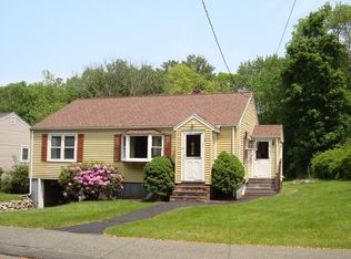 14 Reeds Ln, Holbrook, MA 02343