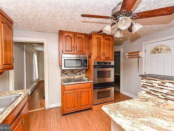 2nd image of 518 E Moler Ave