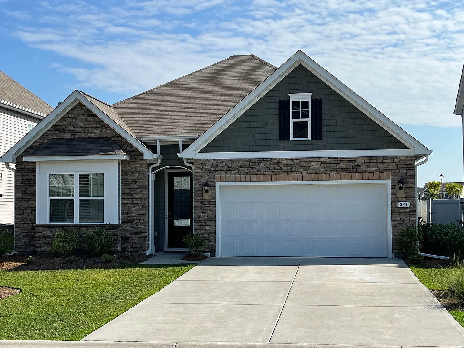 231 Walnut Grove Ct — Photo 2