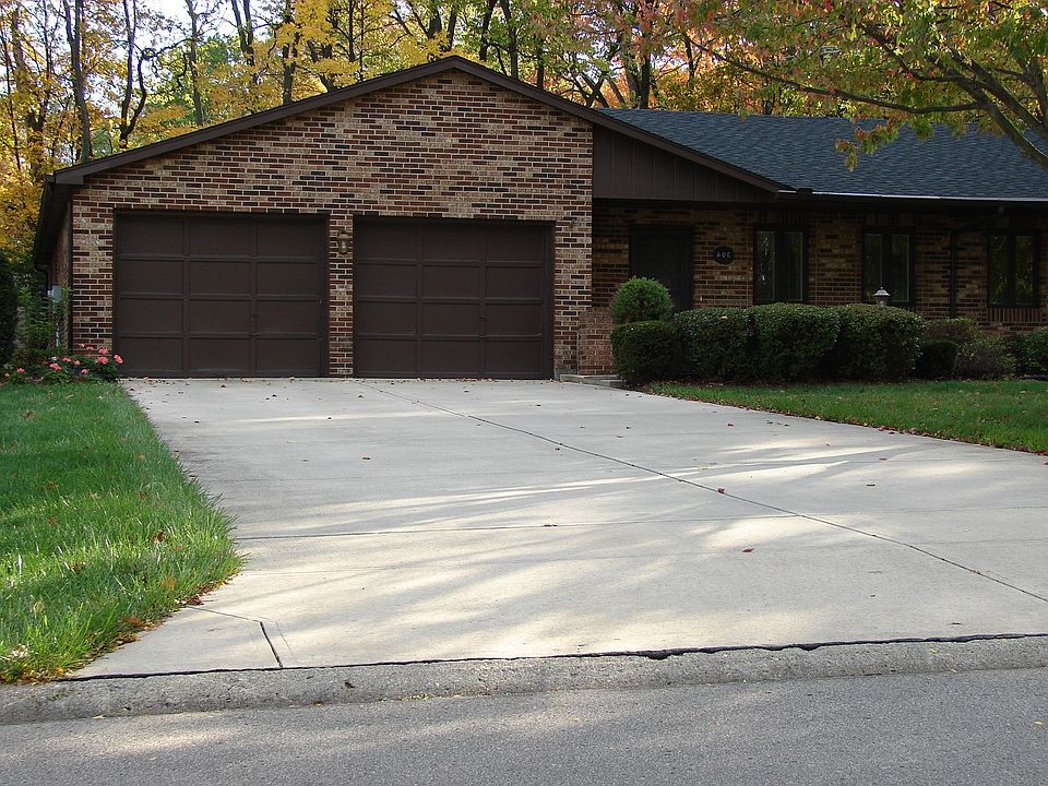 1st image of 302 Kimbary Dr