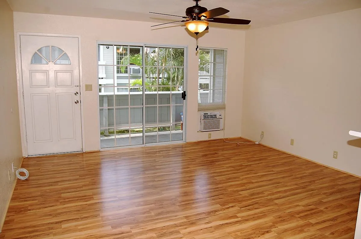 2 bed, 810 sqft, $2,800 — Photo 2