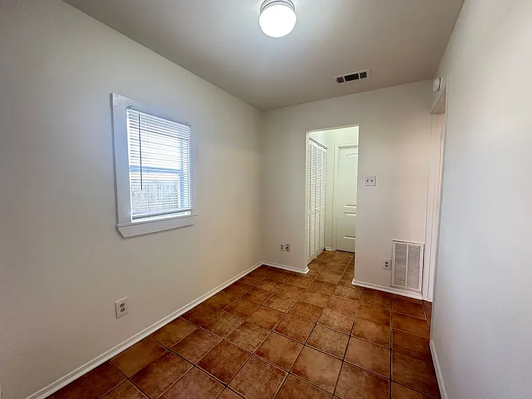 2882 Mackey Ln — Photo 13